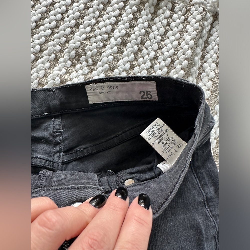 Rag and bone skinny jeans, size 26 preowned high waisted - Picture 7 of 7